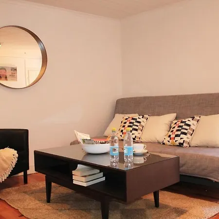 Апартаменти Ideal Address With Fantastic View Castel -old Town-river