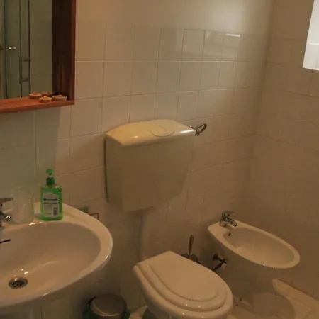 Апартаменти Ideal Address With Fantastic View Castel -old Town-river *