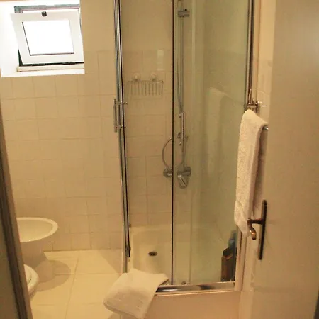 Апартаменти Ideal Address With Fantastic View Castel -old Town-river Лісабон