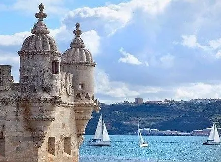 Ideal Address With Fantastic View Castel -old Town-river