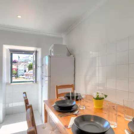 Ideal Address With Fantastic View Castel -old Town-river * Lissabon