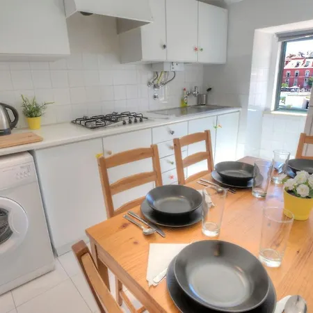 Ideal Address With Fantastic View Castel -old Town-river Lisboa